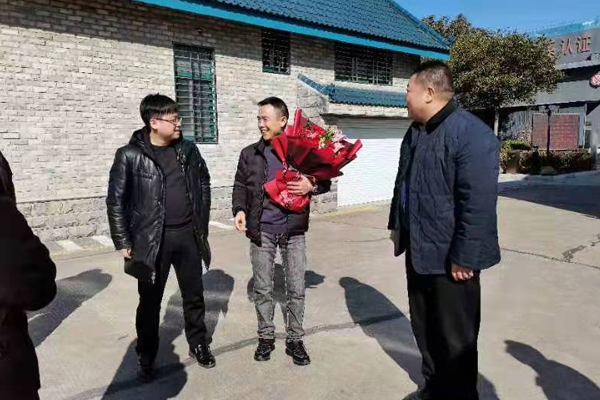 喜迎新春，南莫鎮領(lǐng)導到我公司慰問(wèn)走訪(fǎng)